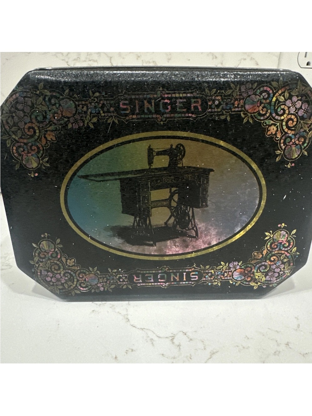 Vintage Singer Sewing Machine Decorative Collectible Tin Metal Box